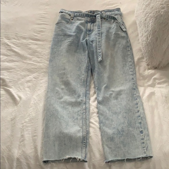 High Rise Mom Jeans - Picture 5 of 8